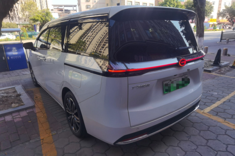 GAC Trumpchi E8 New Energy 2023 car image #5