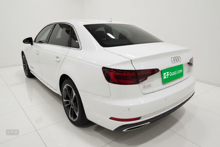 Audi A4L 2020 car image #5