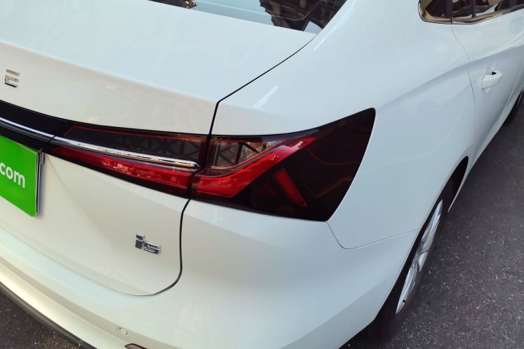 Roewe i5 2023 изображение автомобиля #5