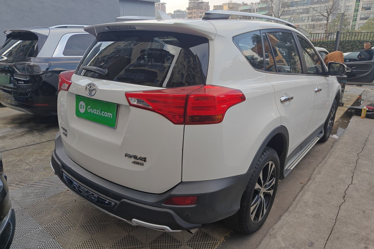 Toyota RAV4 2014 #5 Toyota RAV4 2014 car image #5