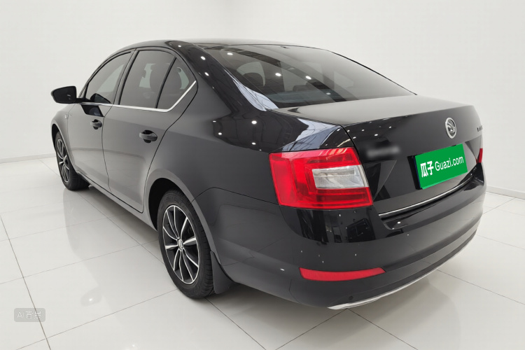 Skoda Octavia 2017 #5 Skoda Octavia 2017 car image #5