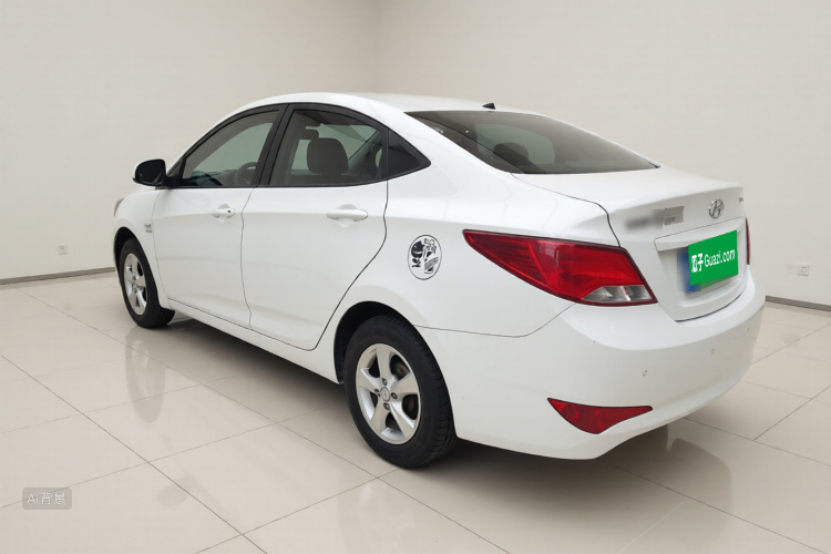 Hyundai Reina 2016 car image #5