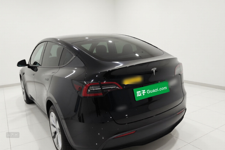 Tesla Model Y 2022 car image #5
