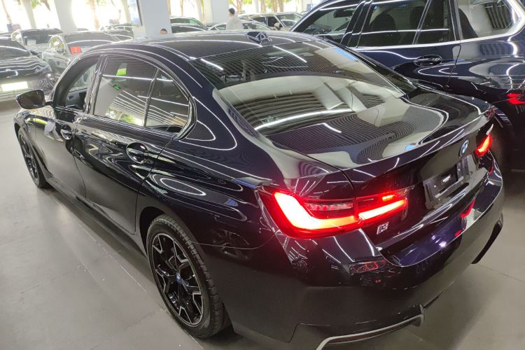 BMW i3 2023 car image #5