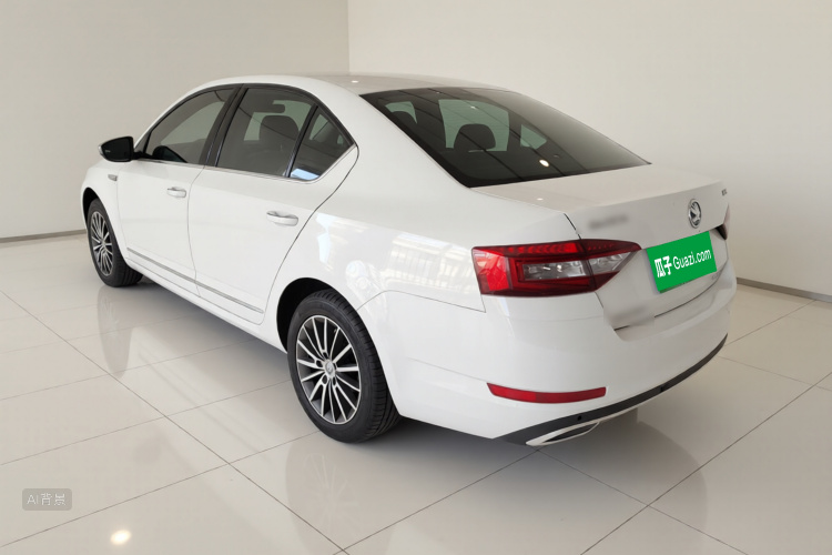 Skoda Octavia 2017 car image #5
