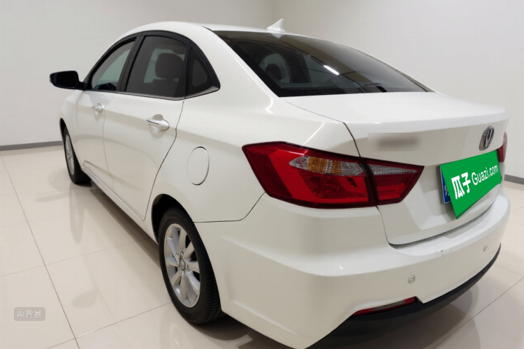 Changan Alsvin V7 2015 #5 Changan Alsvin V7 2015 car image #5