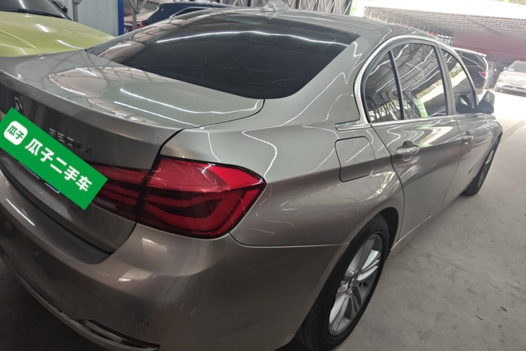 BMW 3 Series 2017 #5 BMW 3 Series 2017 car image #5