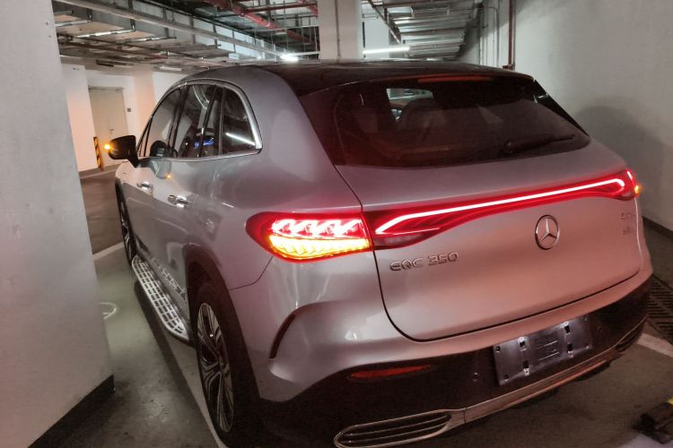 Mercedes-Benz EQE SUV 2023 #5 Mercedes-Benz EQE SUV 2023 car image #5