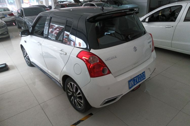 Suzuki Swift 2015 car image #5