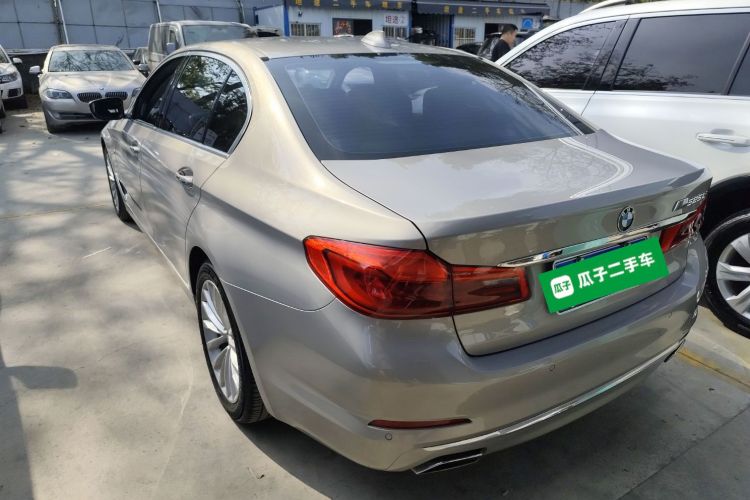 BMW 5 Series 2018 #5 BMW 5 Series 2018 car image #5