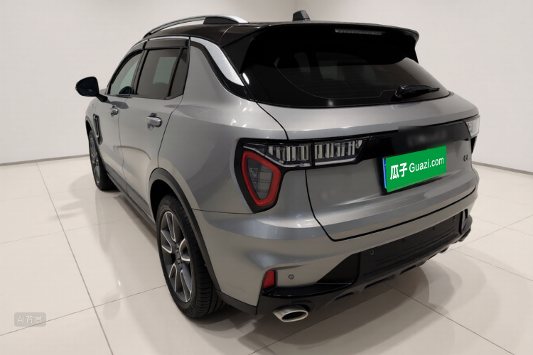 Lynk & Co 01 2022 car image #5