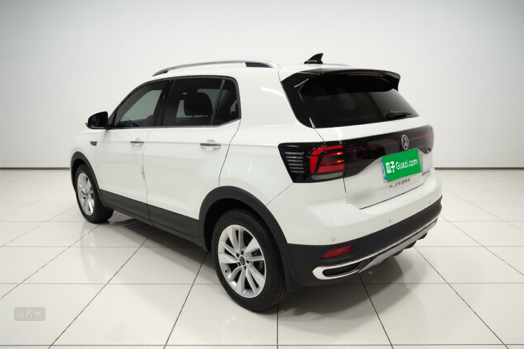 Volkswagen T-Cross 2021 #5 Volkswagen T-Cross 2021 car image #5
