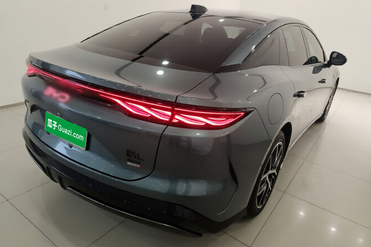 BYD HanL 2025 #5 BYD HanL 2025 car image #5