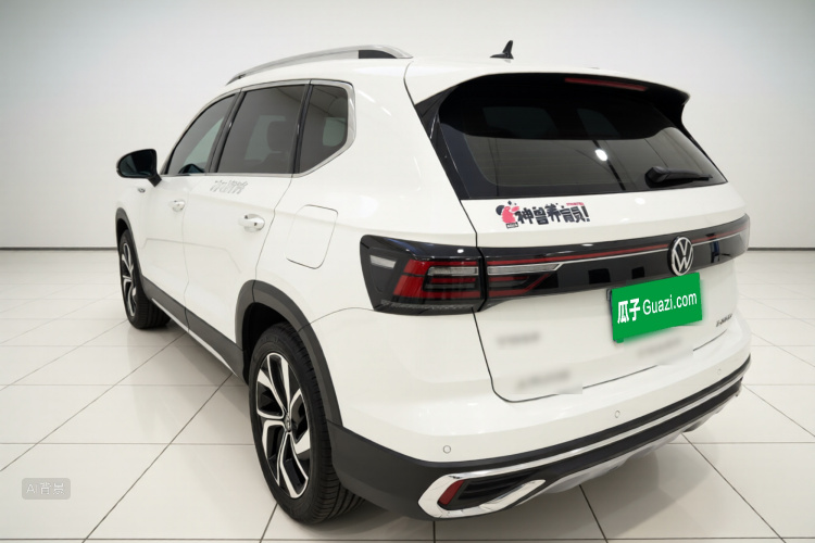 Volkswagen Tharu 2025 car image #5