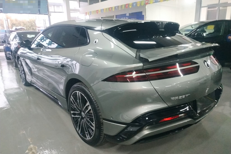 Denza Z9GT 2024 #5 Denza Z9GT 2024 car image #5