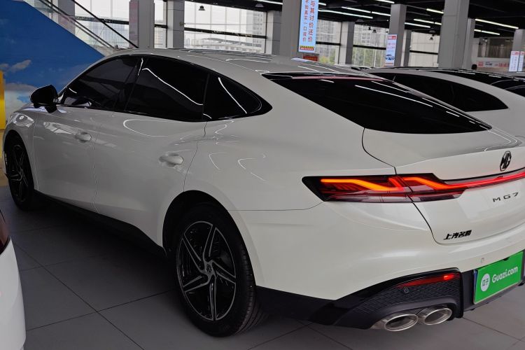MG 7 2023 car image #5
