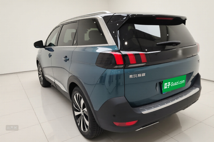 Peugeot 5008 2017 immagine di auto #5