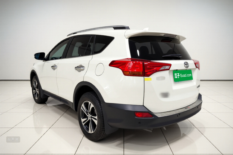 Toyota RAV4 2015 #5 Toyota RAV4 2015 car image #5