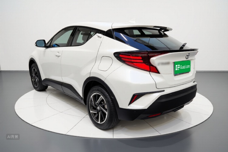 Toyota C-HR 2023 immagine di auto #5