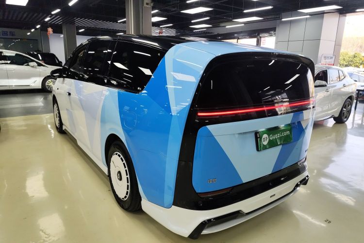 理想汽车 理想MEGA 2025 汽车图片 #5