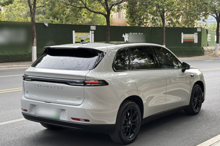 零跑汽车 零跑C10 2024 汽车图片 #5