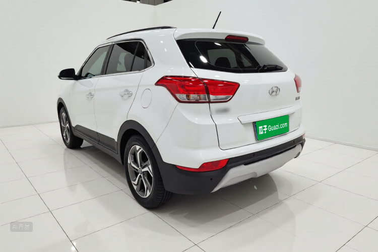 Hyundai ix25 2019 #5 Hyundai ix25 2019 car image #5