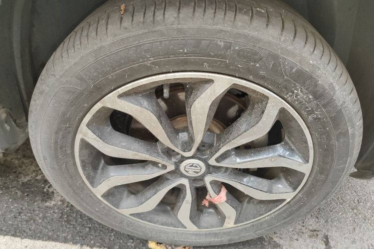 MG GS 2015 #5 MG GS 2015 car image #5