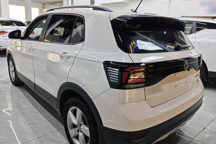 Volkswagen T-Cross 2020 #5 Volkswagen T-Cross 2020 car image #5