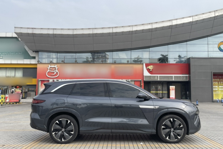 BYD Tang L 2025 immagine di auto #5