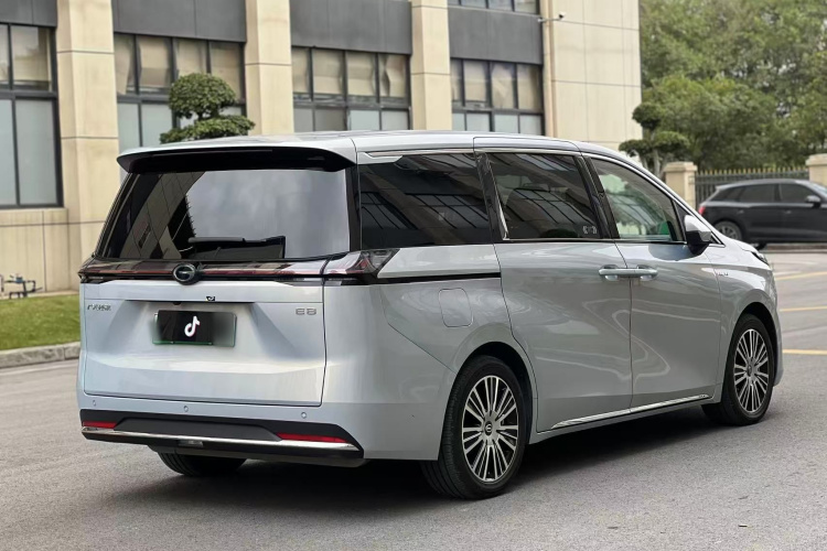 GAC Trumpchi E8 New Energy 2024 car image #5