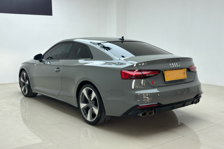 Audi S5 2023 صورة سيارة #5