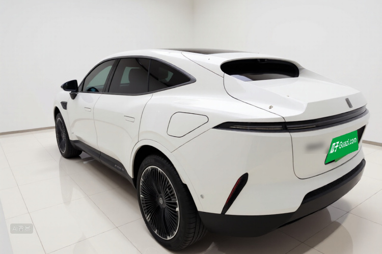 Avatr 11 2024 car image #5