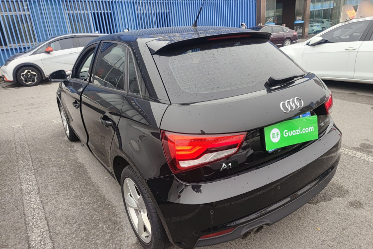 Audi A1 2017 car image #5