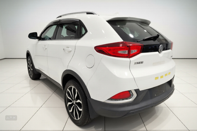 MG GS 2015 car image #5