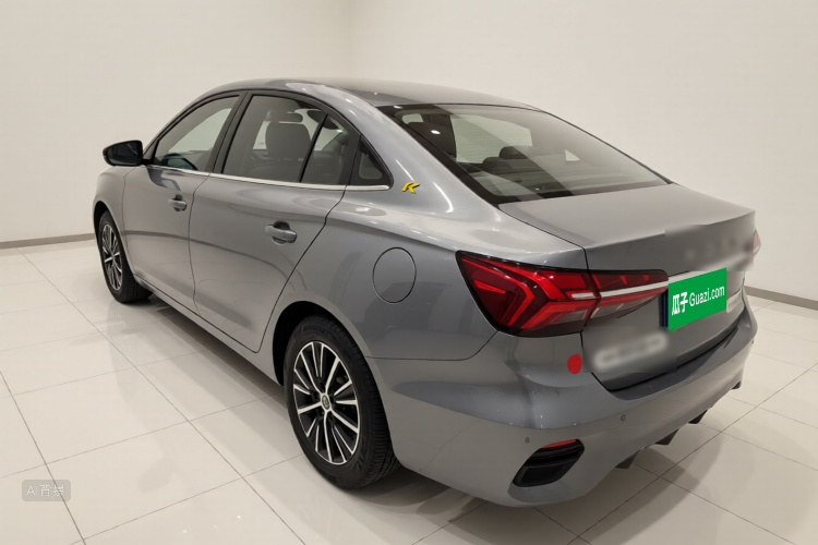 Roewe i5 2022 car image #5