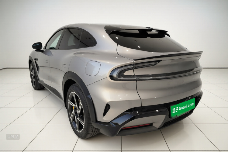 MI YU7 2025 car image #5