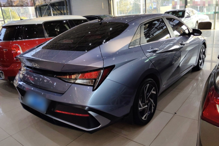 Hyundai Elantra 2024 car image #5
