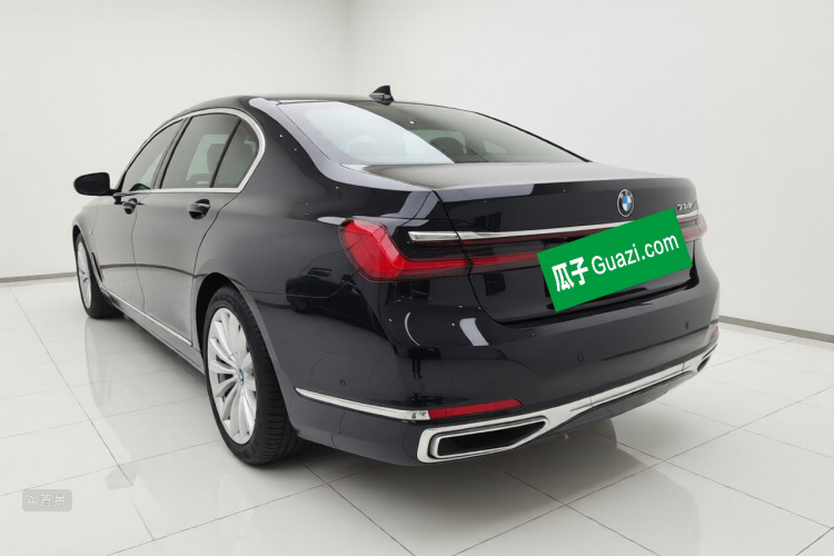 BMW 7 Series 2019 car image #5