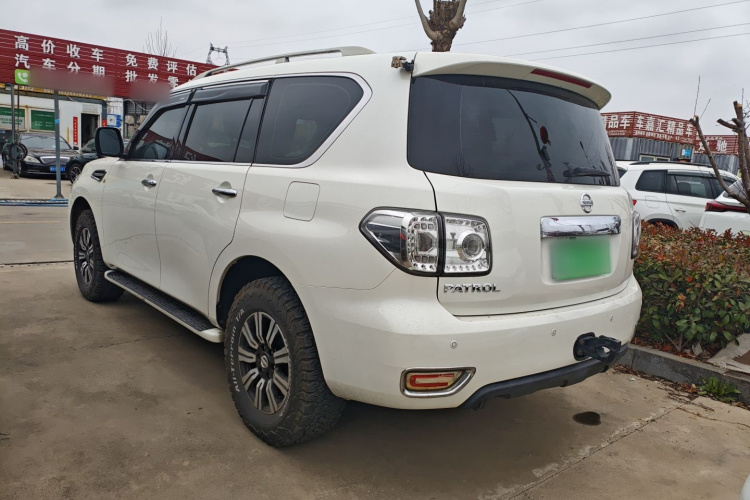 Nissan 2019 #5 Nissan 2019 car image #5