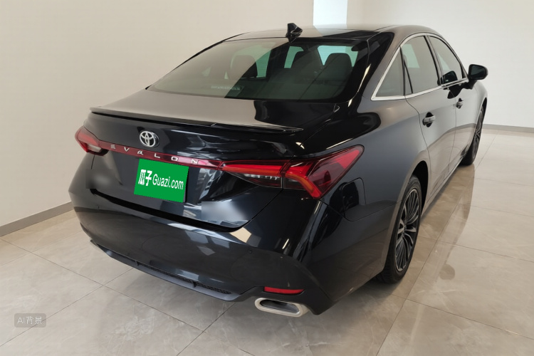 Toyota Avalon 2023 car image #5