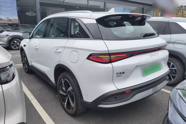 BYD Sea Lion 05 DM-i 2025 image de voiture #5