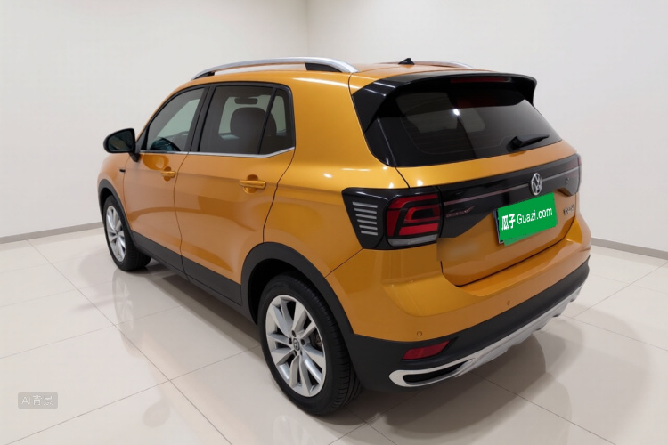 Volkswagen T-Cross 2019 car image #5