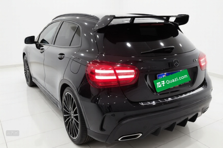 Mercedes-Benz GLA AMG 2018 car image #5