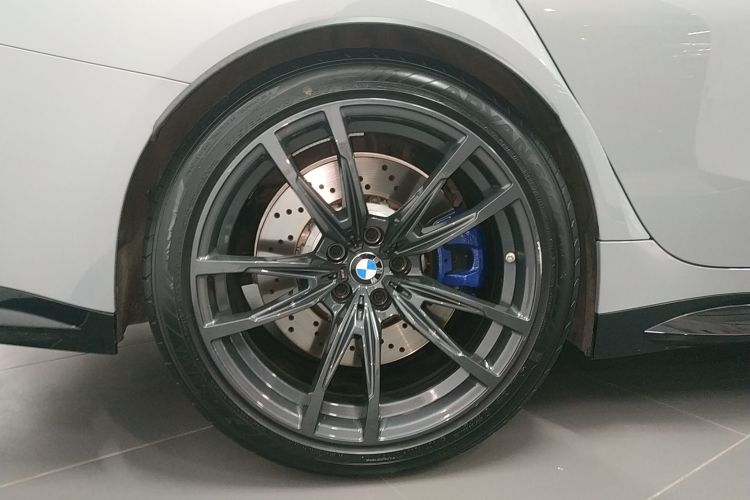 BMW M3 2024 изображение автомобиля #5