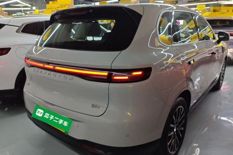 零跑汽车 零跑B10 2025 汽车图片 #5