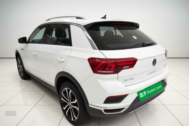 Volkswagen T-Roc 2019 car image #5