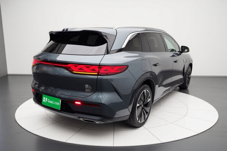 BYD Tang L 2025 immagine di auto #5