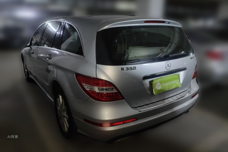 Mercedes-Benz R Class 2012 immagine di auto #5