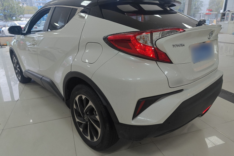 Toyota Izoa 2020 car image #5