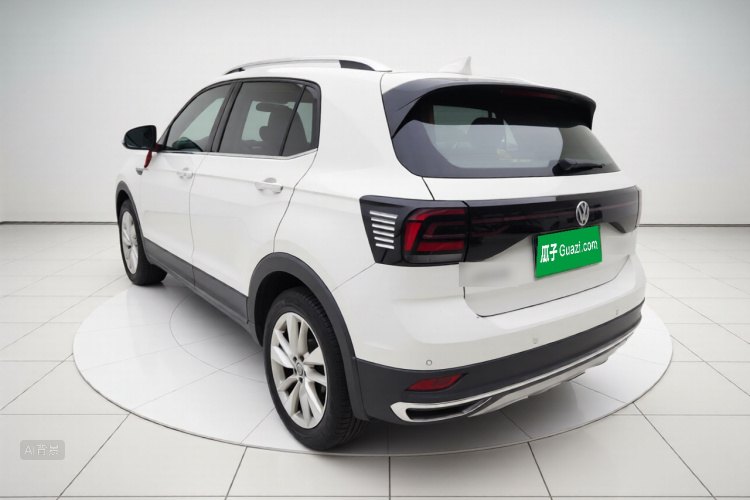 Volkswagen T-Cross 2020 car image #5